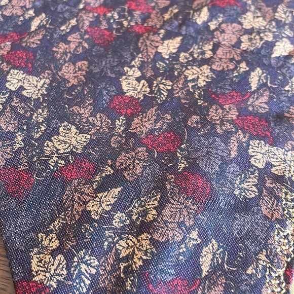 HandmadeTable Runner - Picture 3 of 4